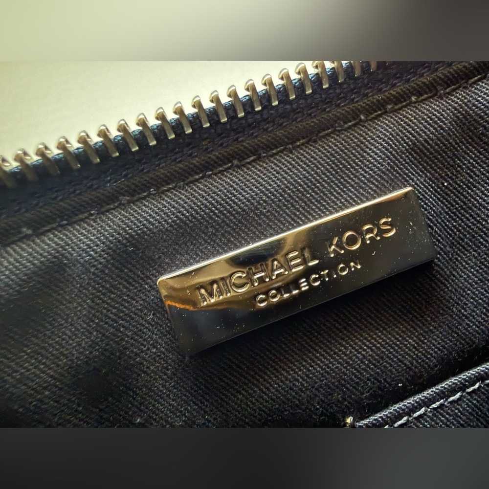 Michael Kors Prescott Tropical Welcome Print Leather pouch - Picture 7 of 9
